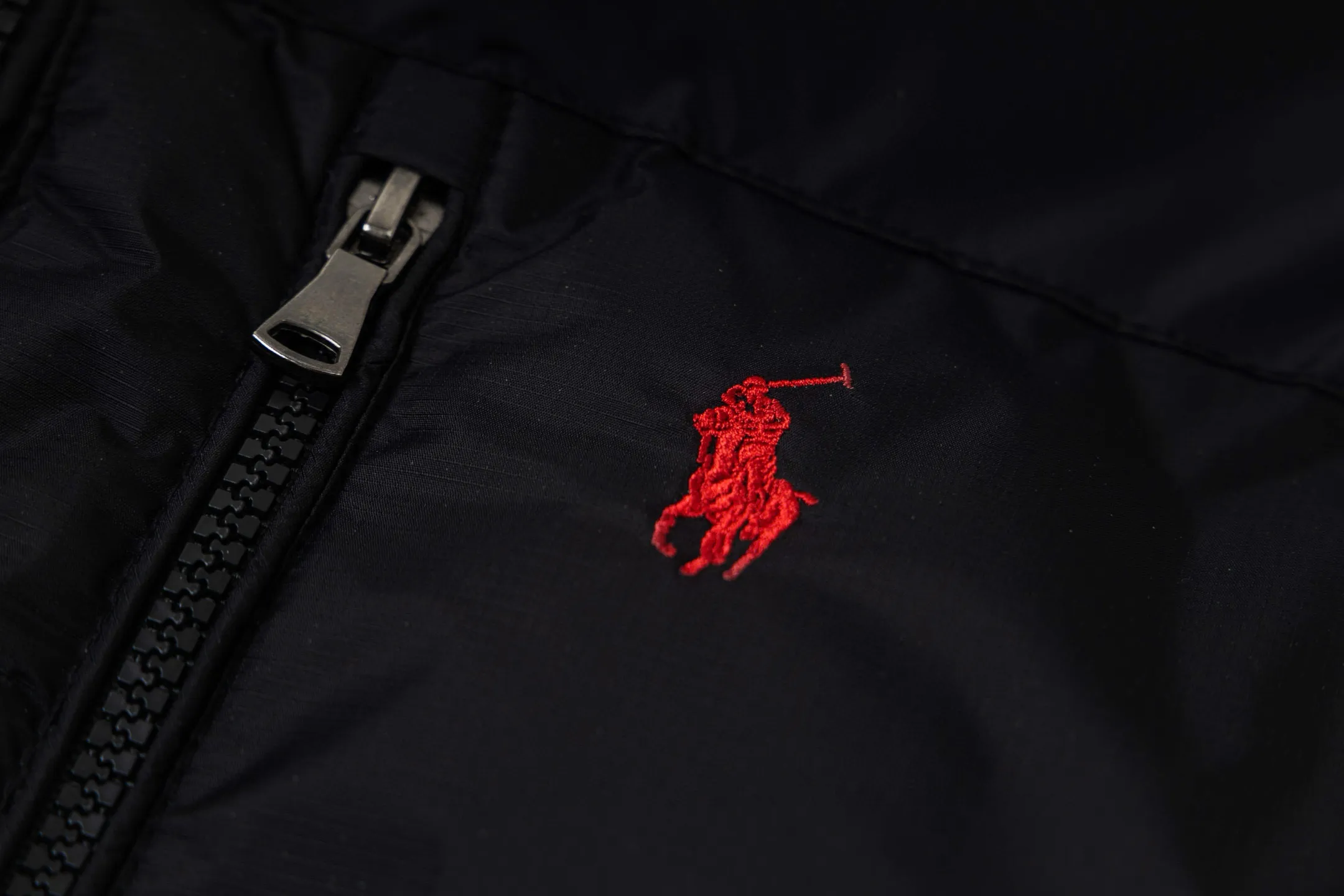 Actual shot of black details # P370
